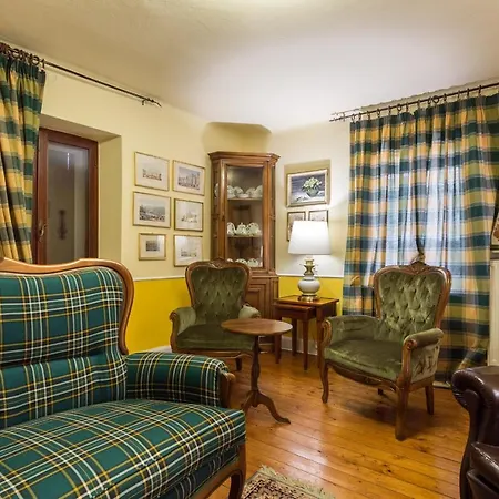 Le Giuggiole 5 Posti Letto In Casa Ricca D'atmosfera * Farra d'lsonzo